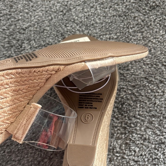 A New Day Women's Beige shoes - Picture 5 of 8